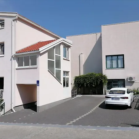 Apartment Matko Makarska